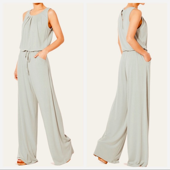Fabulous wide leg sleeveless jumpsuit with pockets - Picture 6 of 7